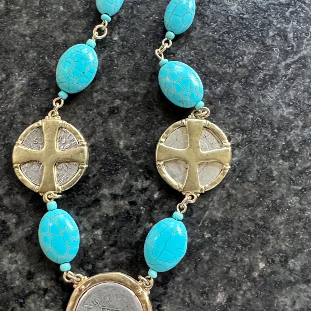 😊Chico's Turquoise Beaded Coin Drop Necklace with Gold Accents - Picture 7 of 7